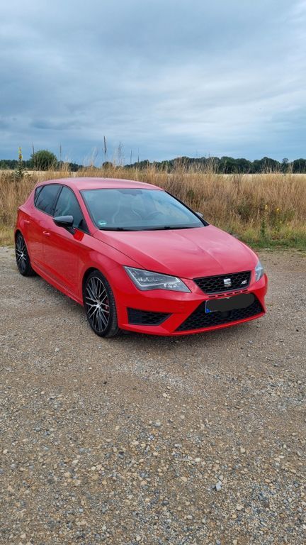 Seat Leon 118.727 km 15.000 € Isernhagen 30916