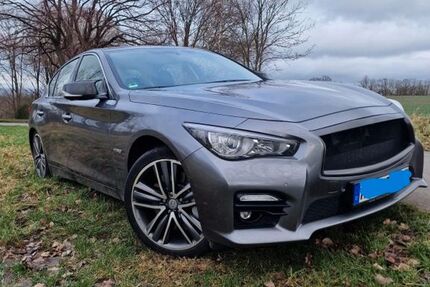 INFINITI Q50