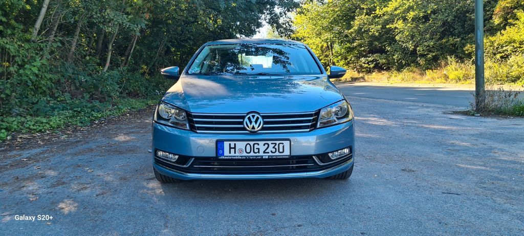 VW Passat 169.000 km 12.990 € Hannover 30449
