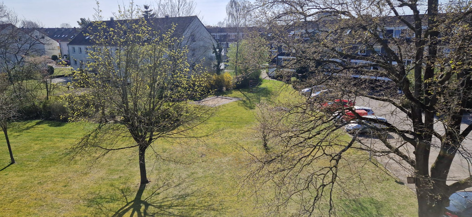Sonnige 2,5 Zi. Wohnung inkl. Stellplatz & Balkon in Garbsen 2.5 zimmer