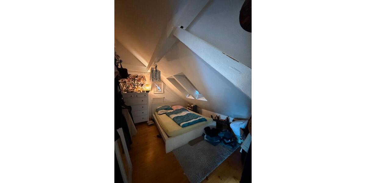 Dachgeschoßwohnung Hannover Linden-Limmer - 1.5 Zimmer, 70 m&sup2;, 950&euro; | Angebot:26277715