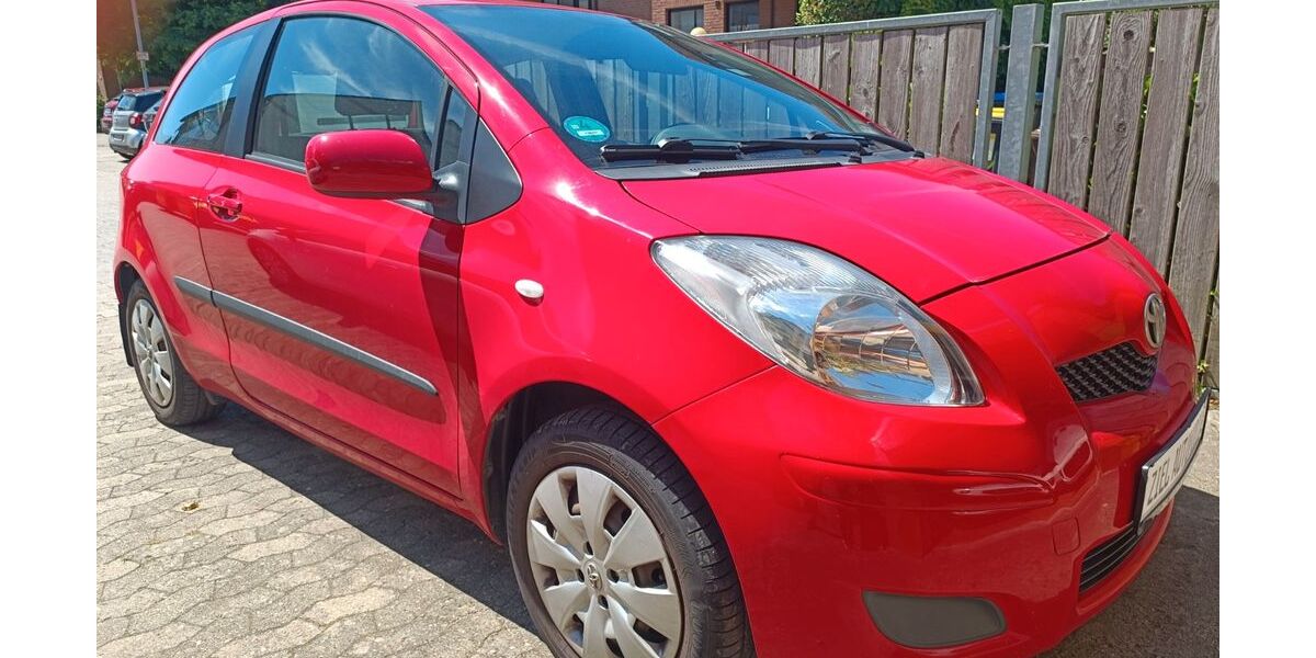 Toyota Yaris 173.739 km 2.450 &euro; Hannover 30453