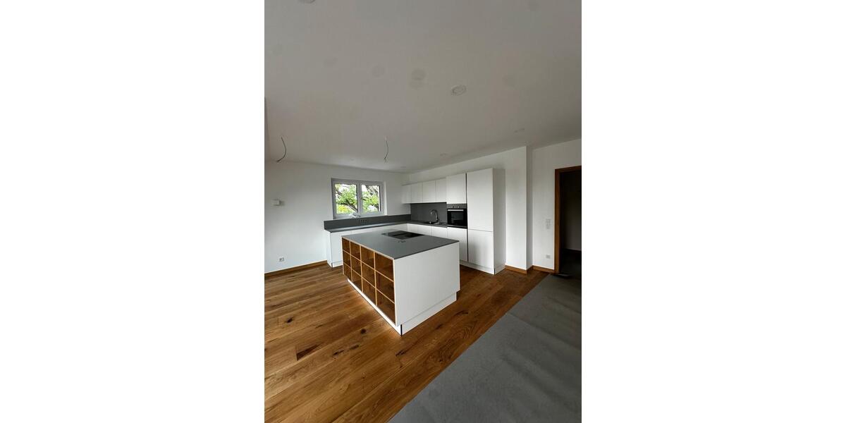 Dachgeschoßwohnung Isernhagen - 2.5 Zimmer, 84 m&sup2;, 1.598&euro; | Angebot:26255399