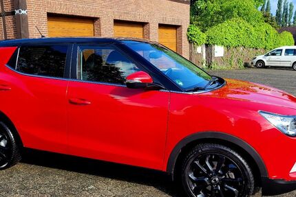 SsangYong Tivoli 65.817 km 9.999 &euro; Isernhagen 30916