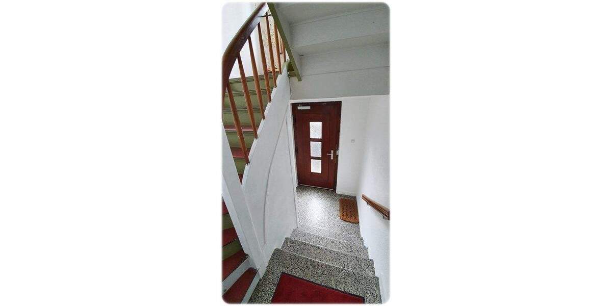 Hannover - Burg - Viel Platz für Familie & Co Ein- oder Zweifamilienhaus mit großem Garten entdecken 8 zimmer