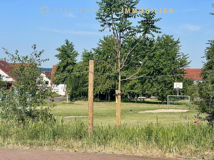 Schöner Wohnen im eigenen Haus mit Garten und Stellplatz!