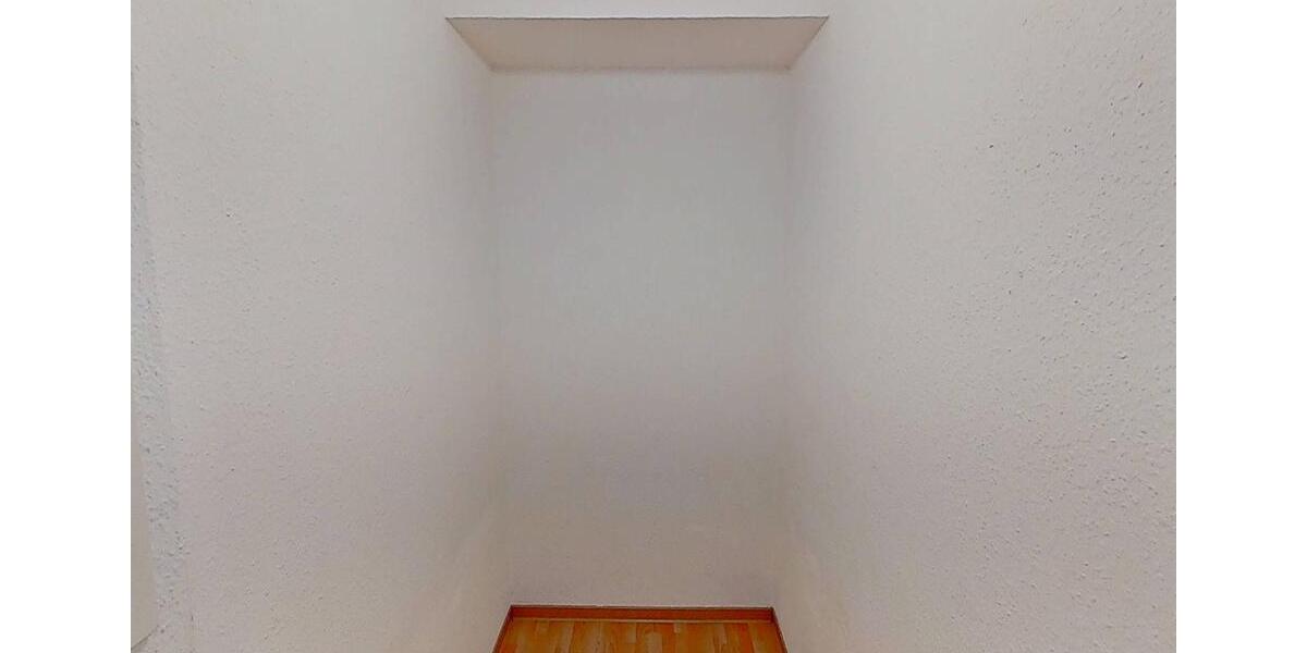 Etagenwohnung Ronnenberg - 2 Zimmer, 87 m&sup2;, 870&euro; | Angebot:25869802