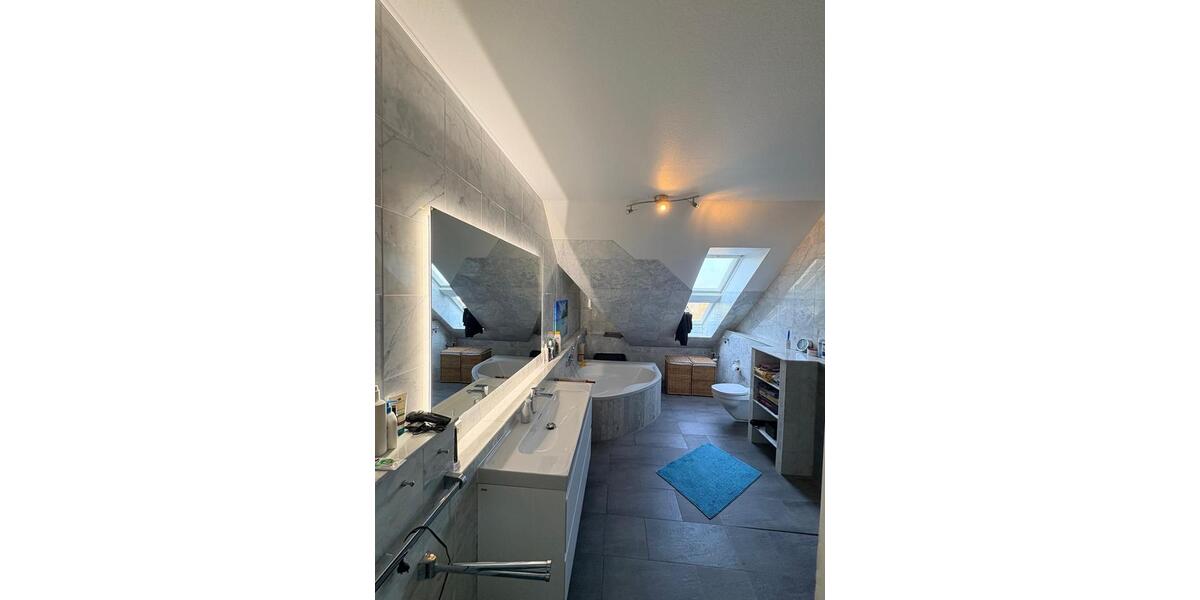 Maisonettenwohnung Hannover Döhren-Wülfel - 3 Zimmer, 220 m&sup2;, 2.595&euro; | Angebot:25590470