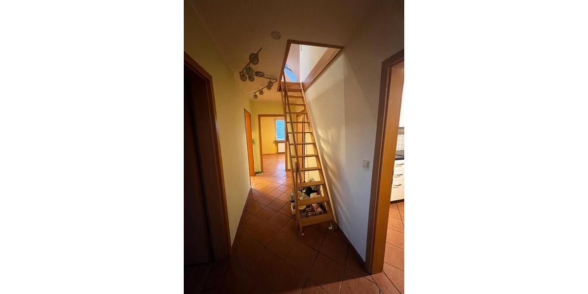 Großzügige 4Zimmer-Maisonettewohnung mit Balkon und Einbauküche 4 zimmer