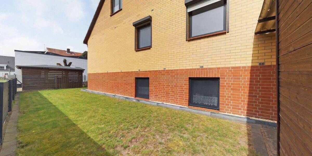 Mehrfamilienhaus, Wohnhaus Neustadt Poggenhagen - 9 Zimmer, 290 m&sup2;, 439.000&euro; | Angebot:26435877