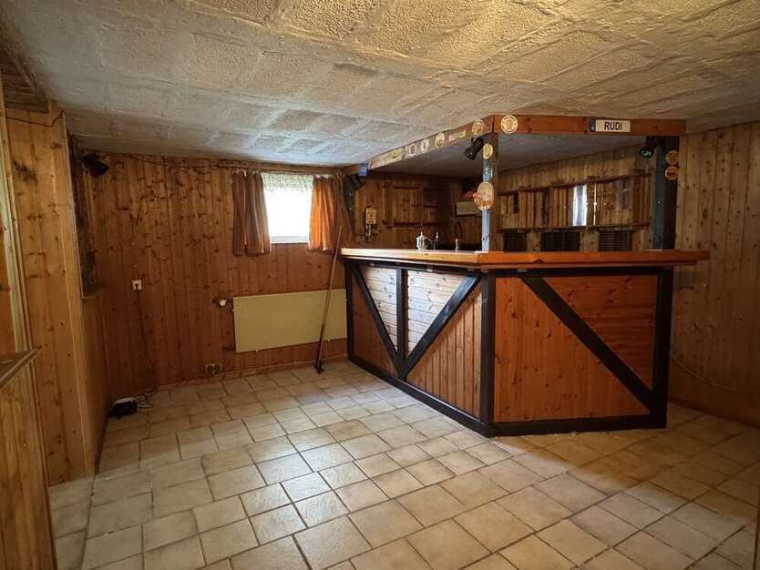 Großzügiges Wohnhaus in ruhiger Lage 8 zimmer