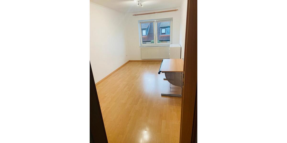 Reihenhaus Laatzen - 5 Zimmer, 126 m&sup2;, 470.000&euro; | Angebot:26990769