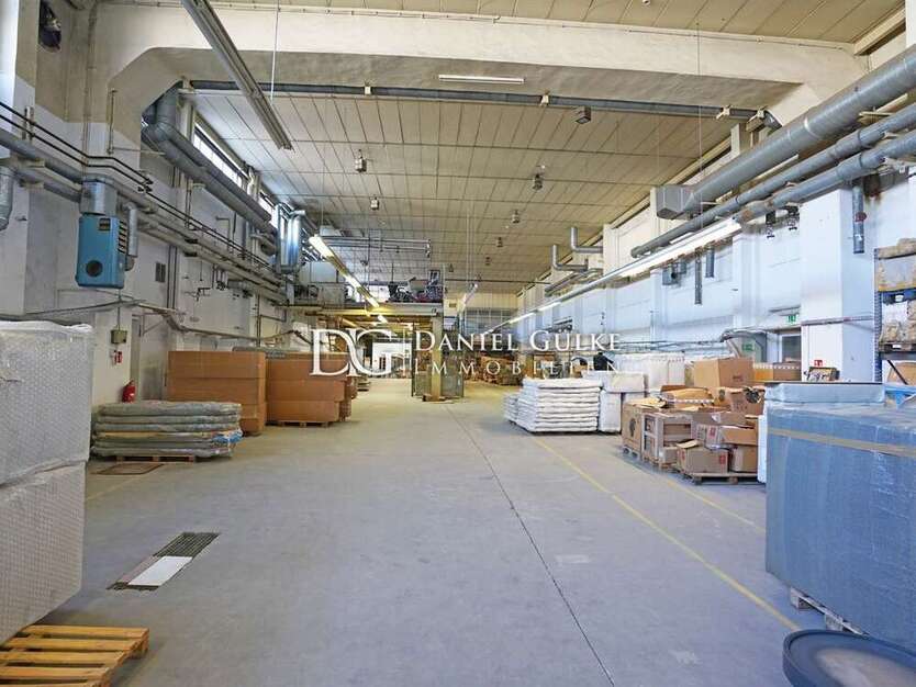Halle in Seelze 3.854 € 851 m²