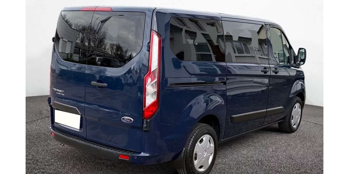 Ford Tourneo Custom 160.000 km 17.200 € Hannover 30179
