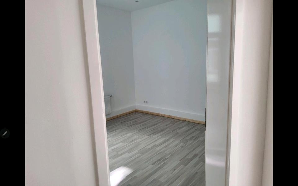 Etagenwohnung Hannover Nord - 4 Zimmer, 100 m&sup2;, 1.200&euro; | Angebot:27592028