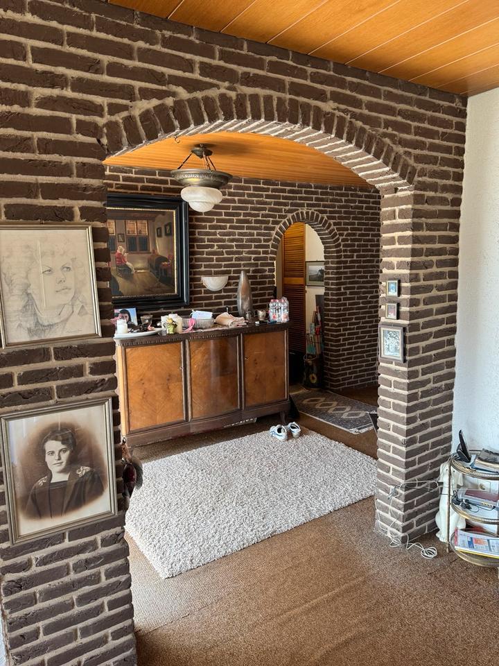 Bungalow, voll unterkellert, mit tollem Ausblick, idyllische Lage