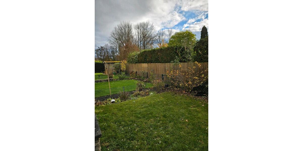 Hemmingen - 6 Zimmer Reihenhaus + Keller, Balkon + Terrasse 6 zimmer