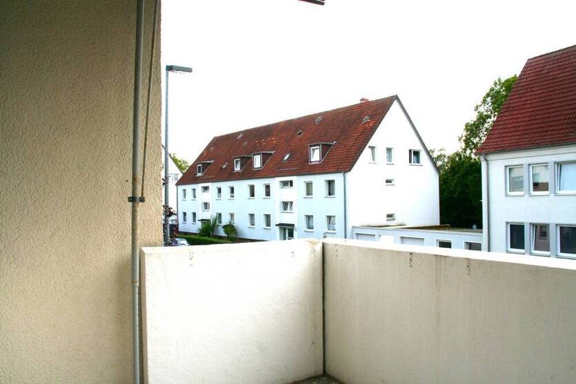 Nähe Leineaue ... Ruhiges Wohnen im Mehrfamilienhaus ... inkl. Garage ... !!!