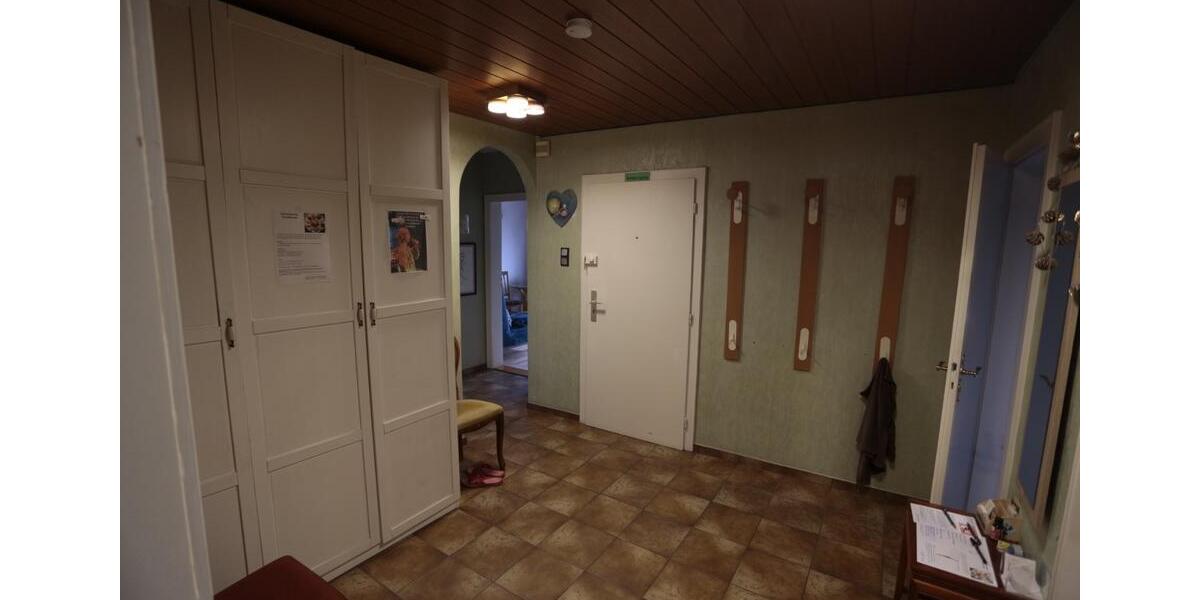 Etagenwohnung Hildesheim Himmelsthür - 4 Zimmer, 100 m&sup2;, 1.200&euro; | Angebot:25085218
