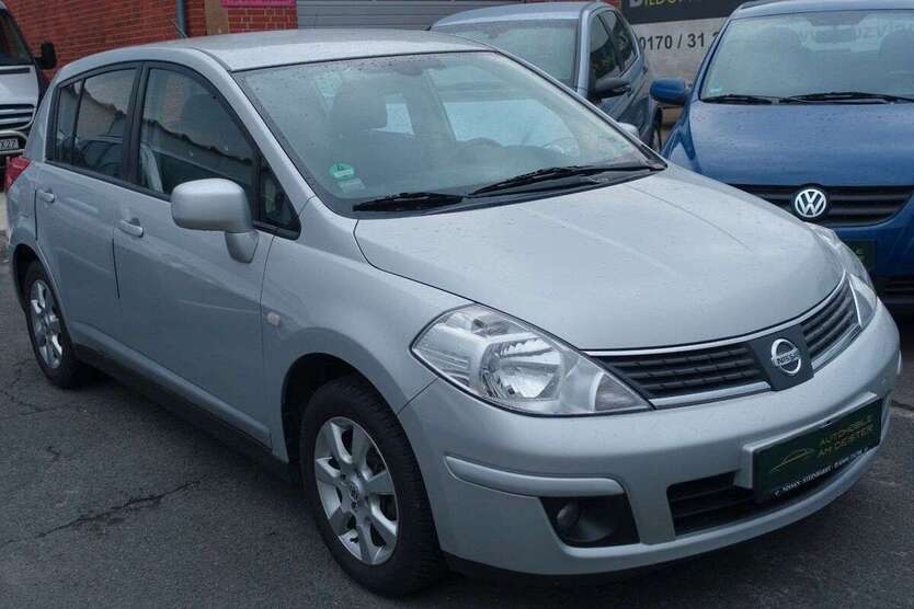 Nissan Tiida 56.526 km 5.990 € Springe 31832