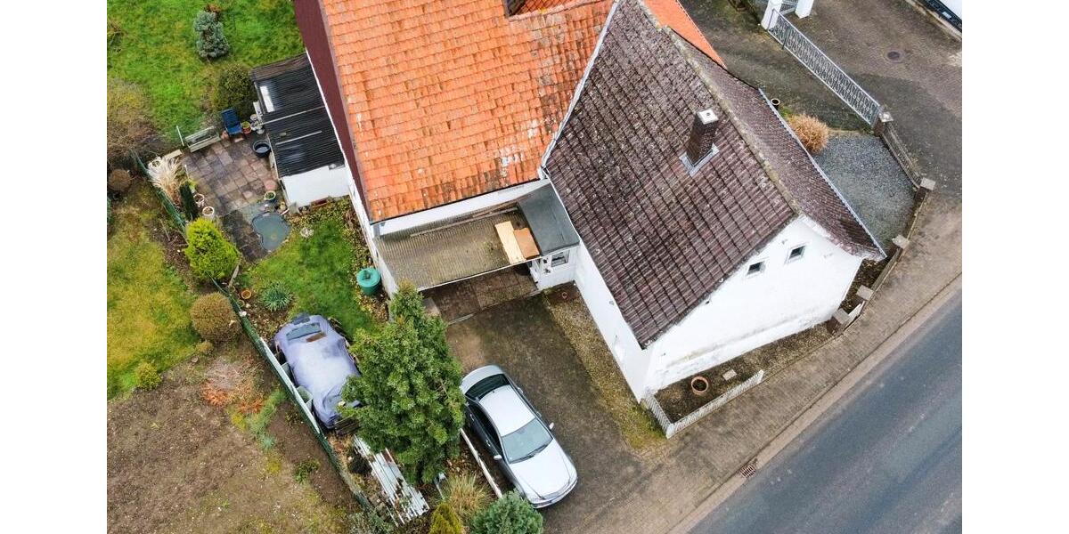 Sibbesse OT Eberholzen: Einfamilienhaus mit Nebengebäude 4.5 zimmer