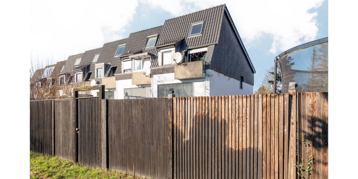 Reihenendhaus Lehrte - 7 Zimmer, 145 m&sup2;, 299.900&euro; | Angebot:26015800