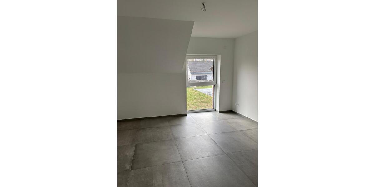 Etagenwohnung Burgdorf - 3 Zimmer, 102 m&sup2;, 1.326&euro; | Angebot:26200895