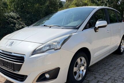 Peugeot 5008 166.000 km 4.800 &euro; Hannover 30179