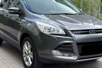 Ford Kuga 55.000 km 11.299 &euro; Hannover 30179