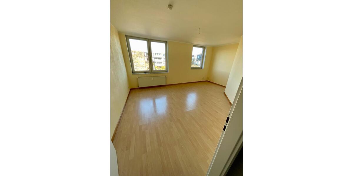 Etagenwohnung Langenhagen - 3 Zimmer, 84 m&sup2;, 807&euro; | Angebot:26599585