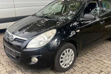 Hyundai i20 180.000 km 1.660 € Hannover 30159