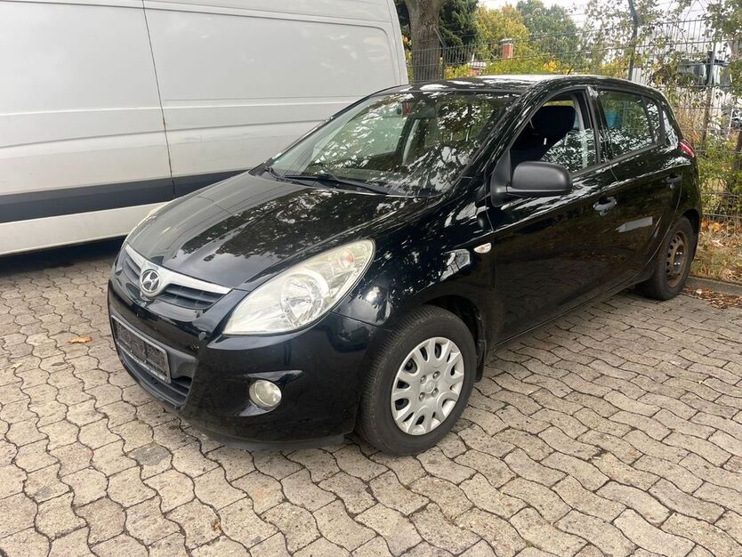 Hyundai i20 180.000 km 1.660 € Hannover 30159