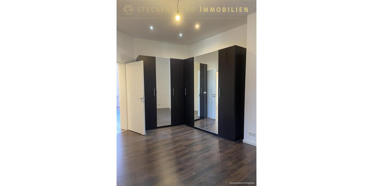 Altbaucharme neu belebt – großzügige, sanierte 3-Zimmer-Wohnung mit zwei Balkonen, sofort bezugsbereit 3 zimmer