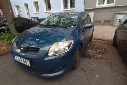 Toyota Auris 274.000 km 1.700 &euro; Hannover 30161