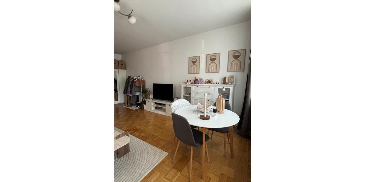 Etagenwohnung Hannover Herrenhausen-Stöcken - 1 Zimmer, 40 m&sup2;, 710&euro; | Angebot:26463799