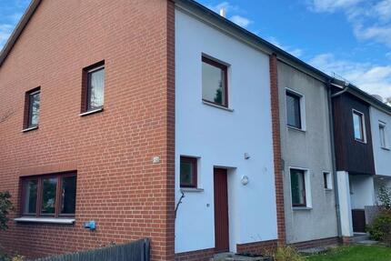 ungewöhnlich großes Reihenendhaus 7 zimmer