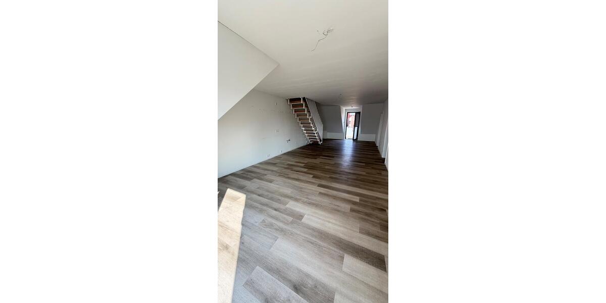 Dachgeschoßwohnung Hagenburg - 2 Zimmer, 73 m&sup2;, 895&euro; | Angebot:26233693