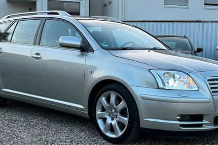 Toyota Avensis 125.000 km 7.390 € Hannover, Wettbergen 30457