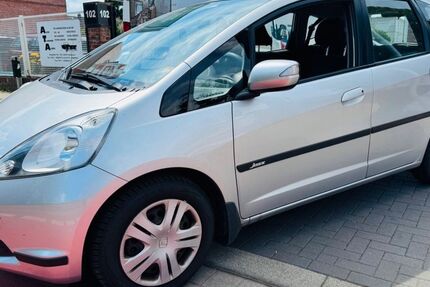 Honda Jazz 205.000 km 1.950 &euro; Hannover 30455