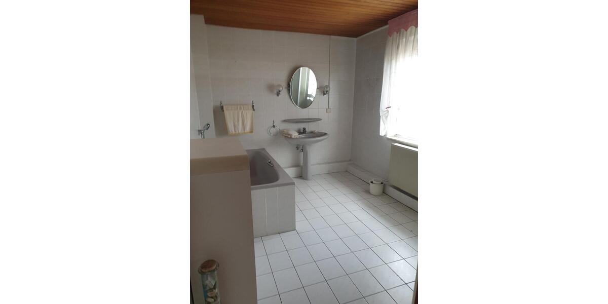 Einfamilienhaus Ronnenberg - 4 Zimmer, 140 m&sup2;, 1.300&euro; | Angebot:26143029