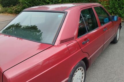 Mercedes-Benz 190 243.000 km 4.250 € Gronau leine 31028