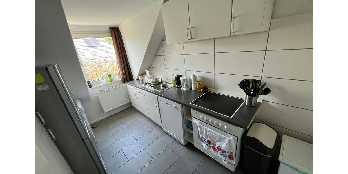 Dachgeschoßwohnung Hannover Südstadt - 2.5 Zimmer, 64 m&sup2;, 700&euro; | Angebot:27603475