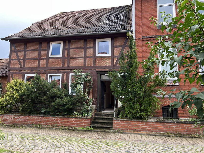DG-Wohnung auf historischer Hofstelle im alten Dorf von Hemmingen nur 7 km vom AEGI