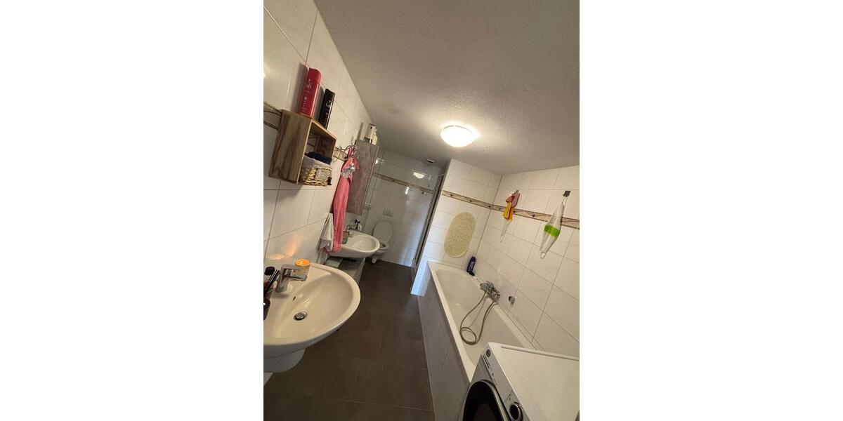 Erdgeschoßwohnung Hannover Vahrenwald-List - 4 Zimmer, 110 m&sup2;, 1.250&euro; | Angebot:26663754