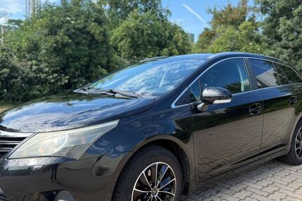 Toyota Avensis 73.000 km 9.500 &euro; Hannover 30179