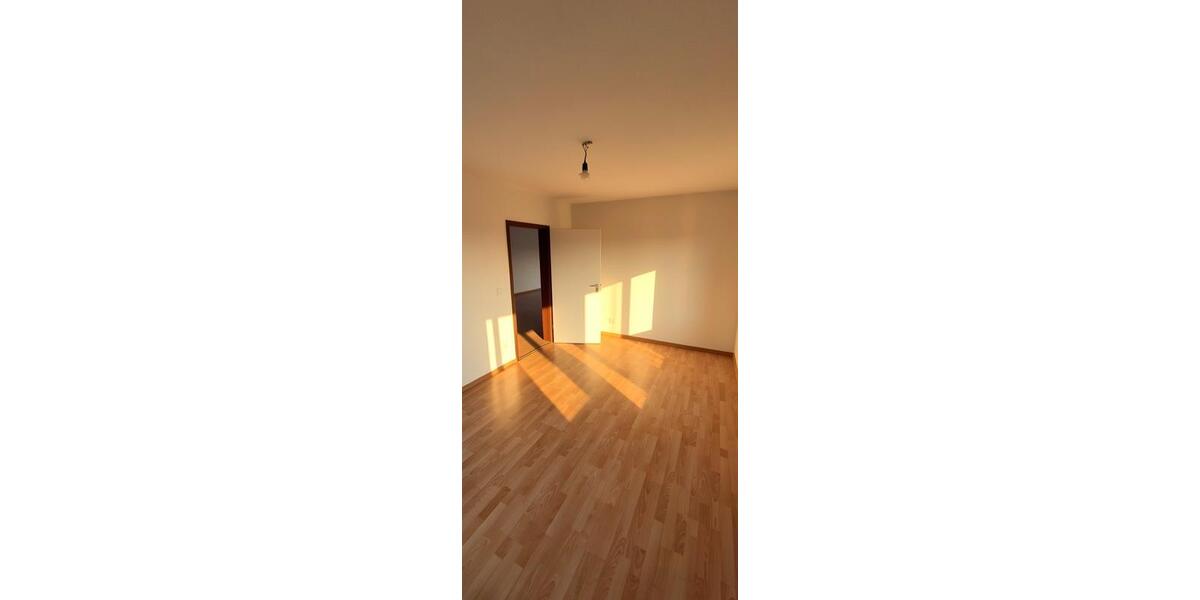 Etagenwohnung Hannover Buchholz-Kleefeld - 3 Zimmer, 81 m&sup2;, 970&euro; | Angebot:25443300