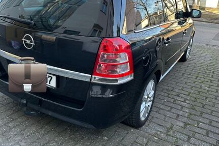 Opel Zafira 161.000 km 4.900 &euro; Hannover 30519