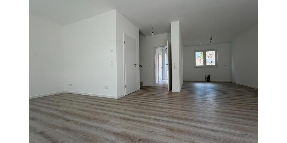 Reihenhaus Burgwedel - 5 Zimmer, 152 m&sup2;, 1.950&euro; | Angebot:26555801