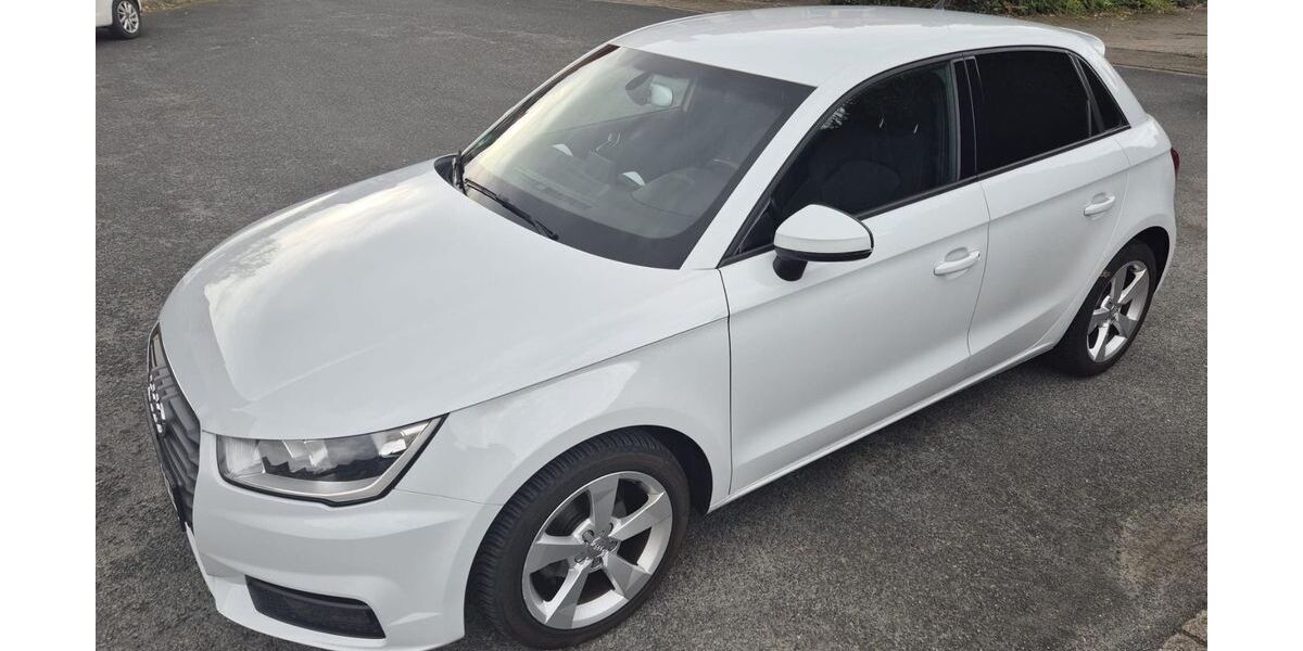 Audi A1 81.076 km 12.500 € Hannover 30453