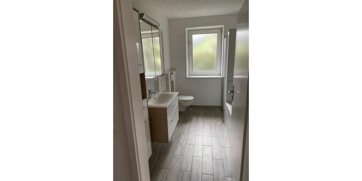 Mehrfamilienhaus, Wohnhaus Langenhagen - 8 Zimmer, 260 m&sup2;, 720.000&euro; | Angebot:26107856